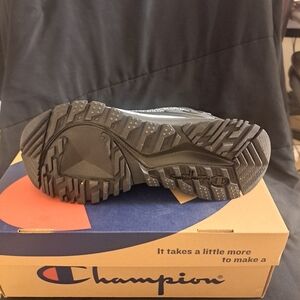 New champion sneakers Men 8.5